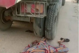 [JUST IN] Truck Driver Crushes Man To Death While Reversing